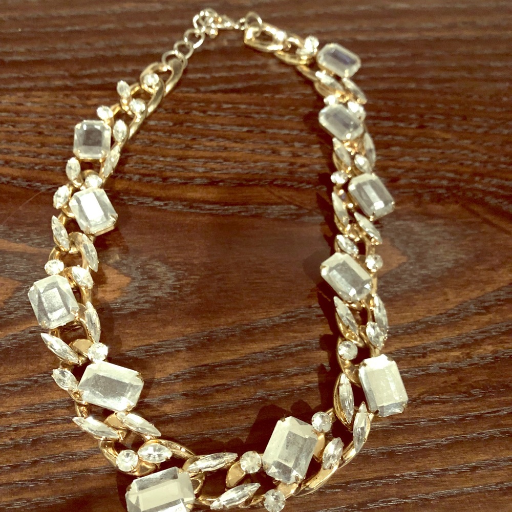 Statement necklace